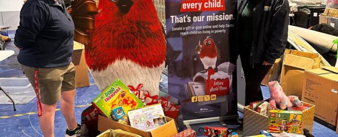 Store First Ellesmere Port does Mission Christmas